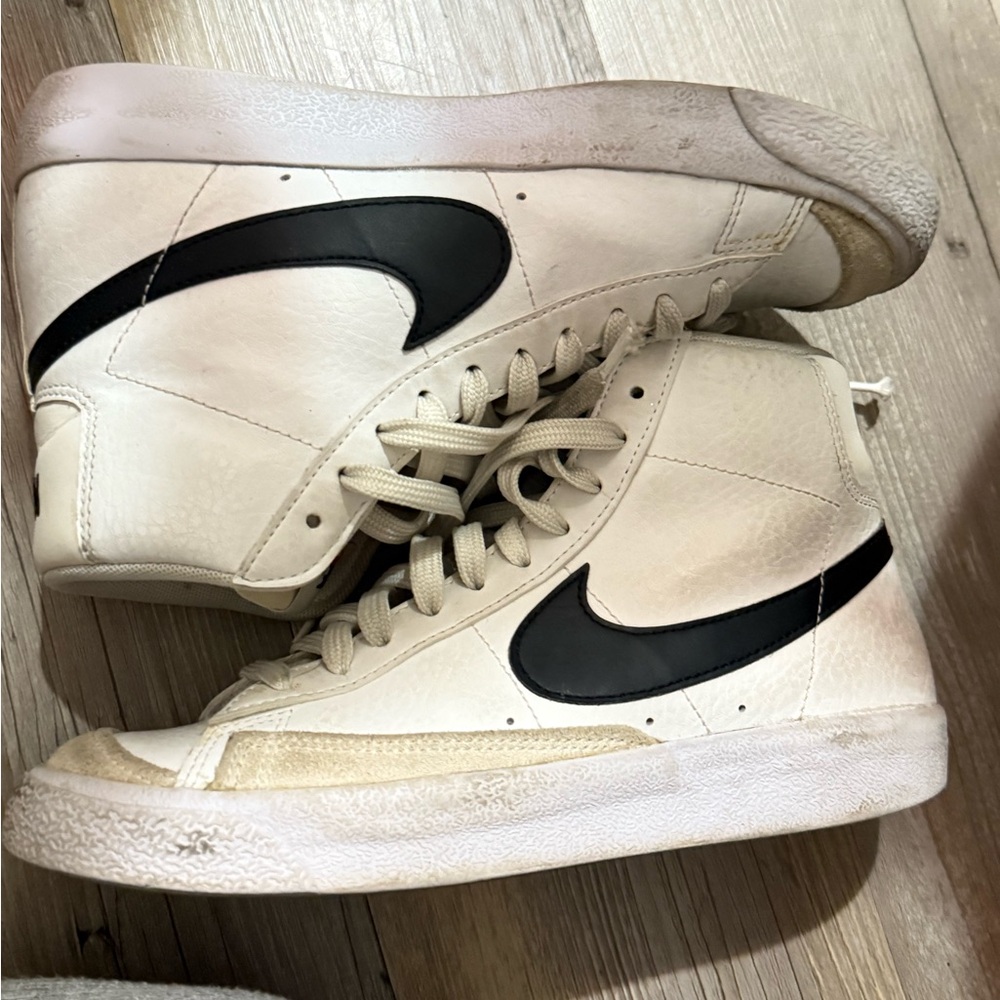 Nike High-Top Sneakers in Cream and Black